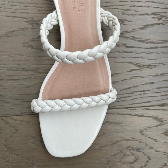 Cushionaire Neptune Braided Two Band Block Heel Vegan Leather Sandal Ivory Sz 9 - Picture 2 of 7
